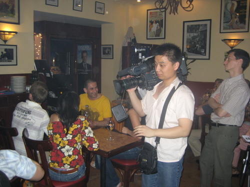 Les médias chinois curieux de l'ambiance