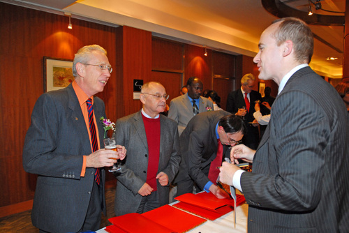Gilbert, Jacques et Patrick, une partie du bureau
