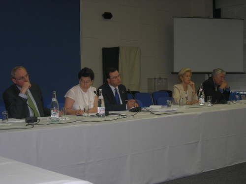 Le bureau de la commission des Affaires Culturelles et de l'Enseignement